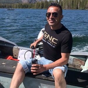 Meet your Posher, Dhernandez